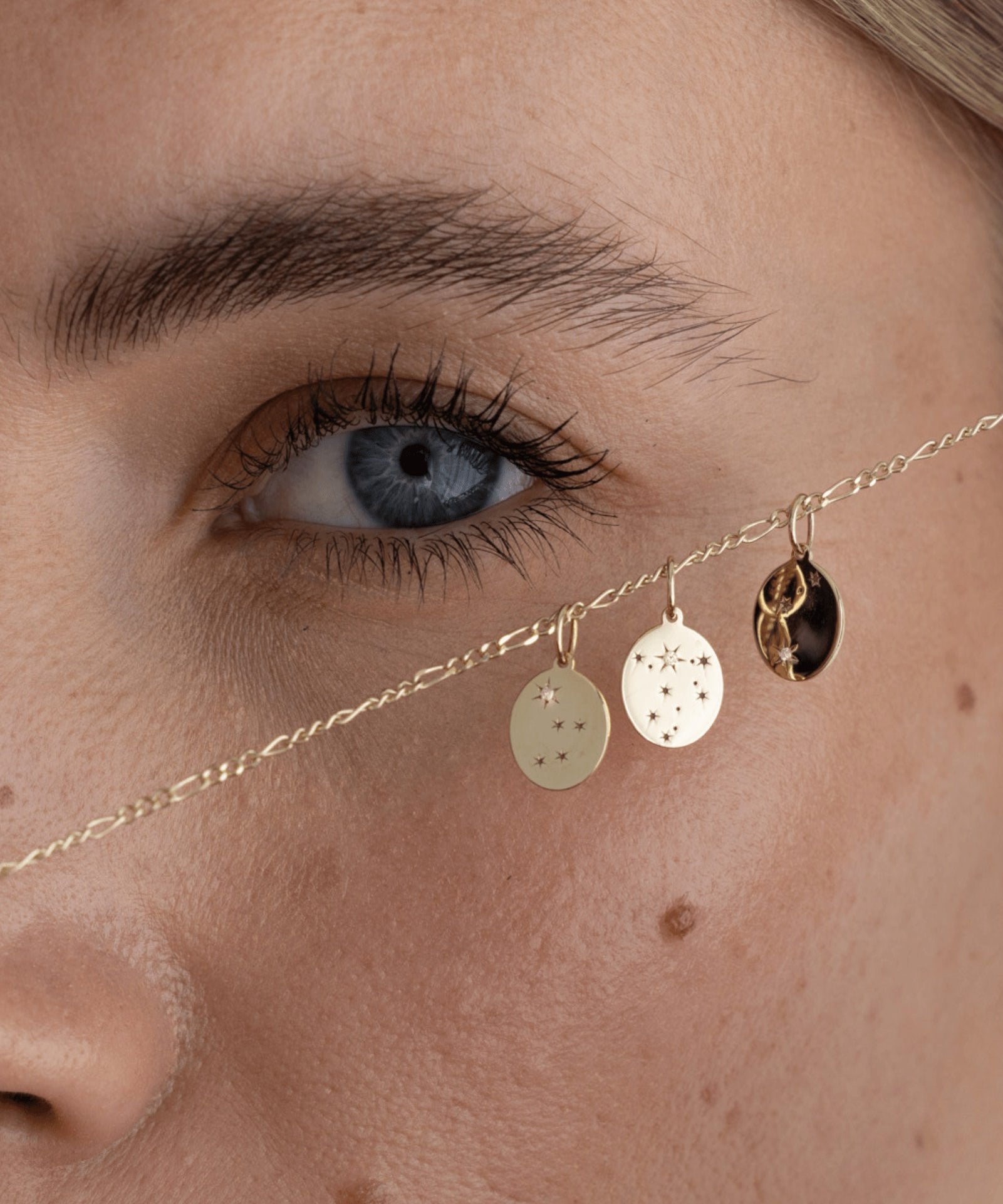 Picture of Luna Rae Yellow Gold Stars of Cancer